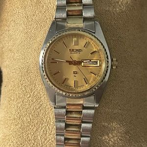 Seiko SQ Gold Plated Vintage Ladies Watch Two-Tone Bracelet Gold Tone Dial Date